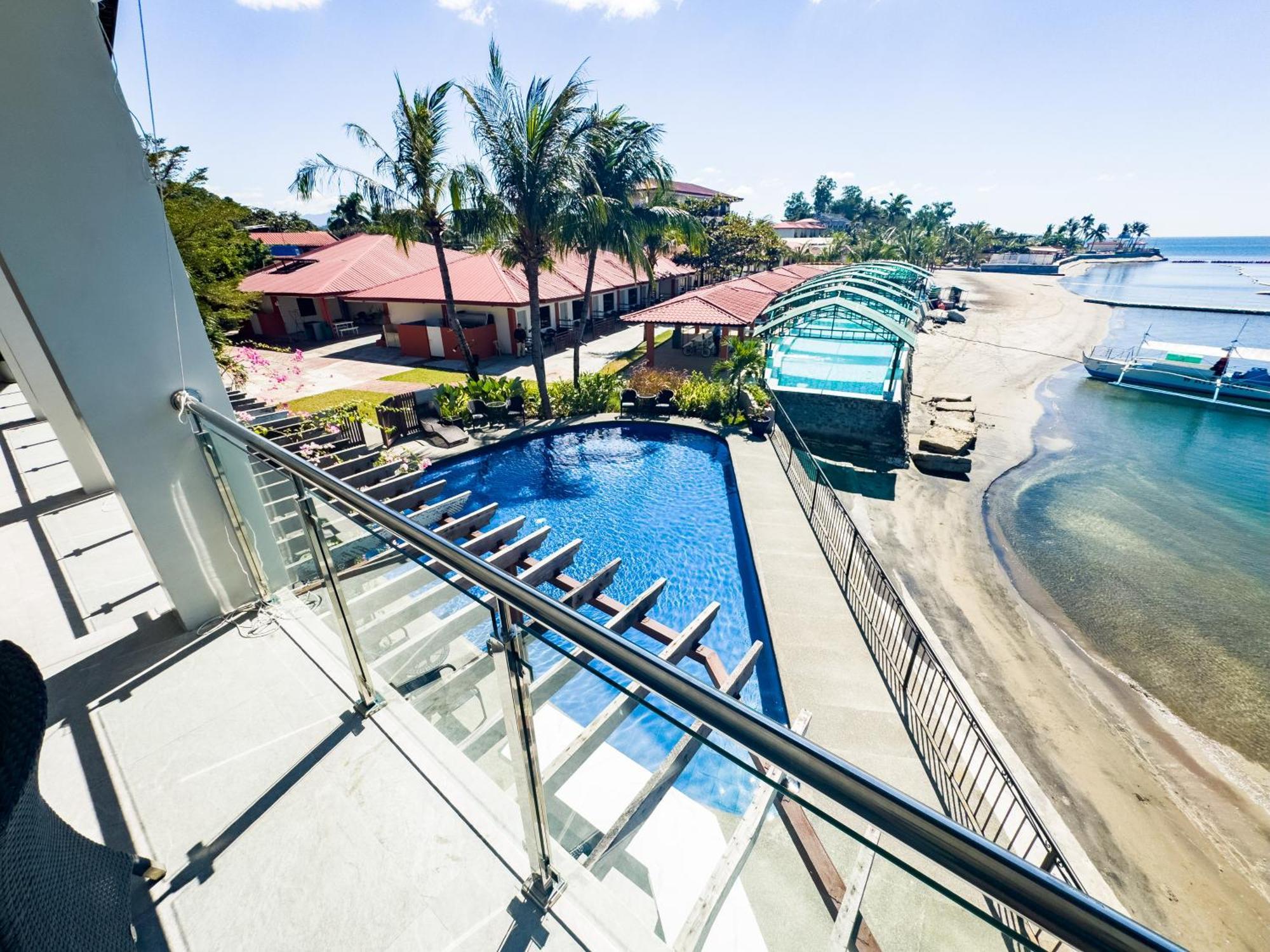 Resort Whiterock And Waterpark
