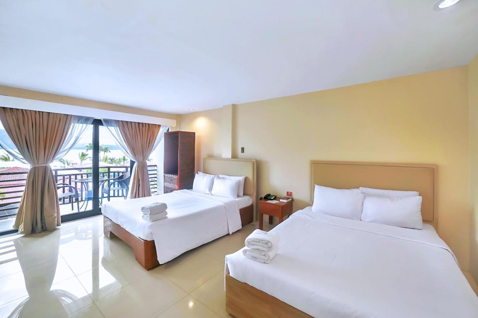 Whiterock And Waterpark 3* Subic Bay
