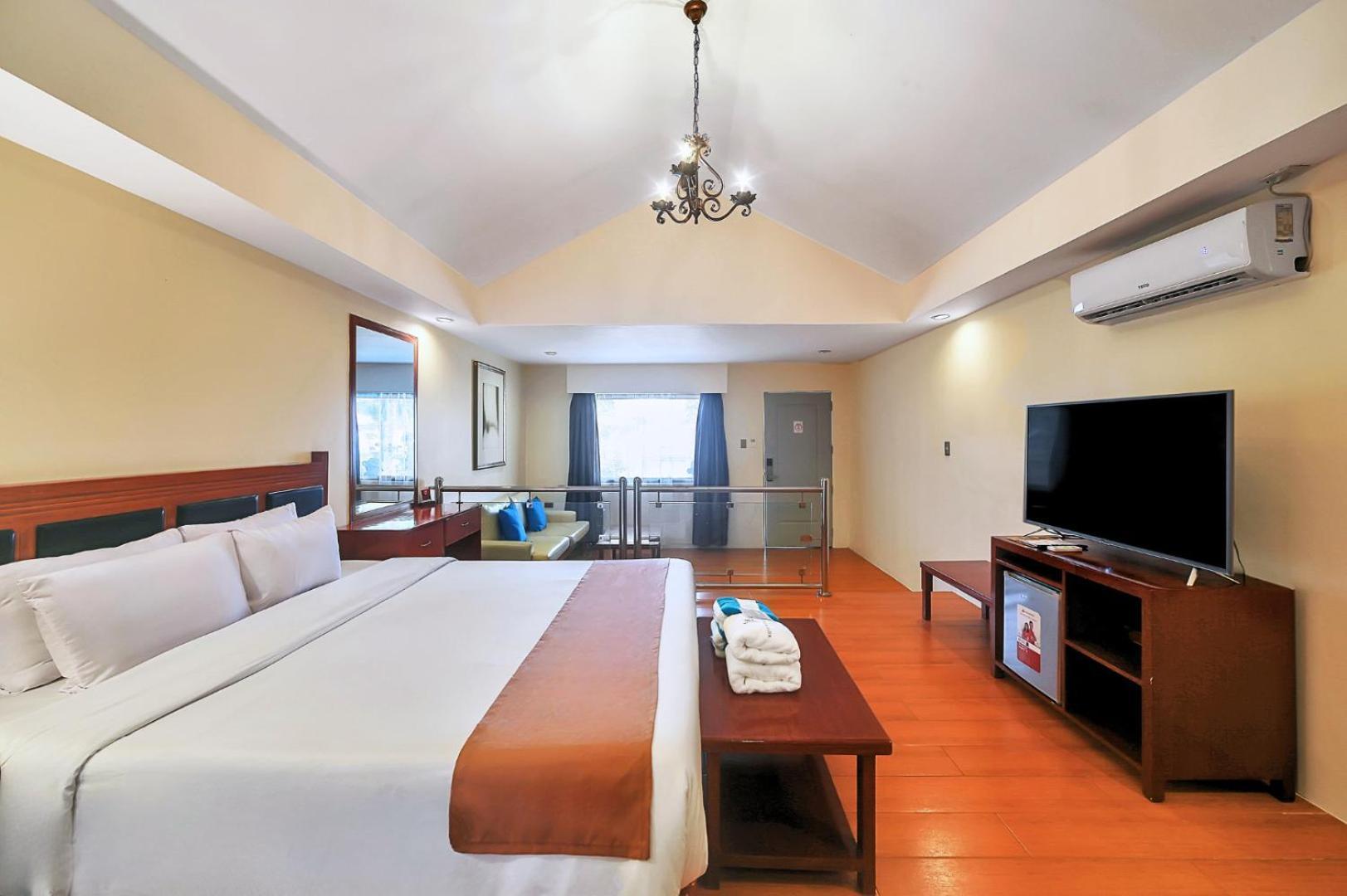 Whiterock And Waterpark 3* Subic Bay