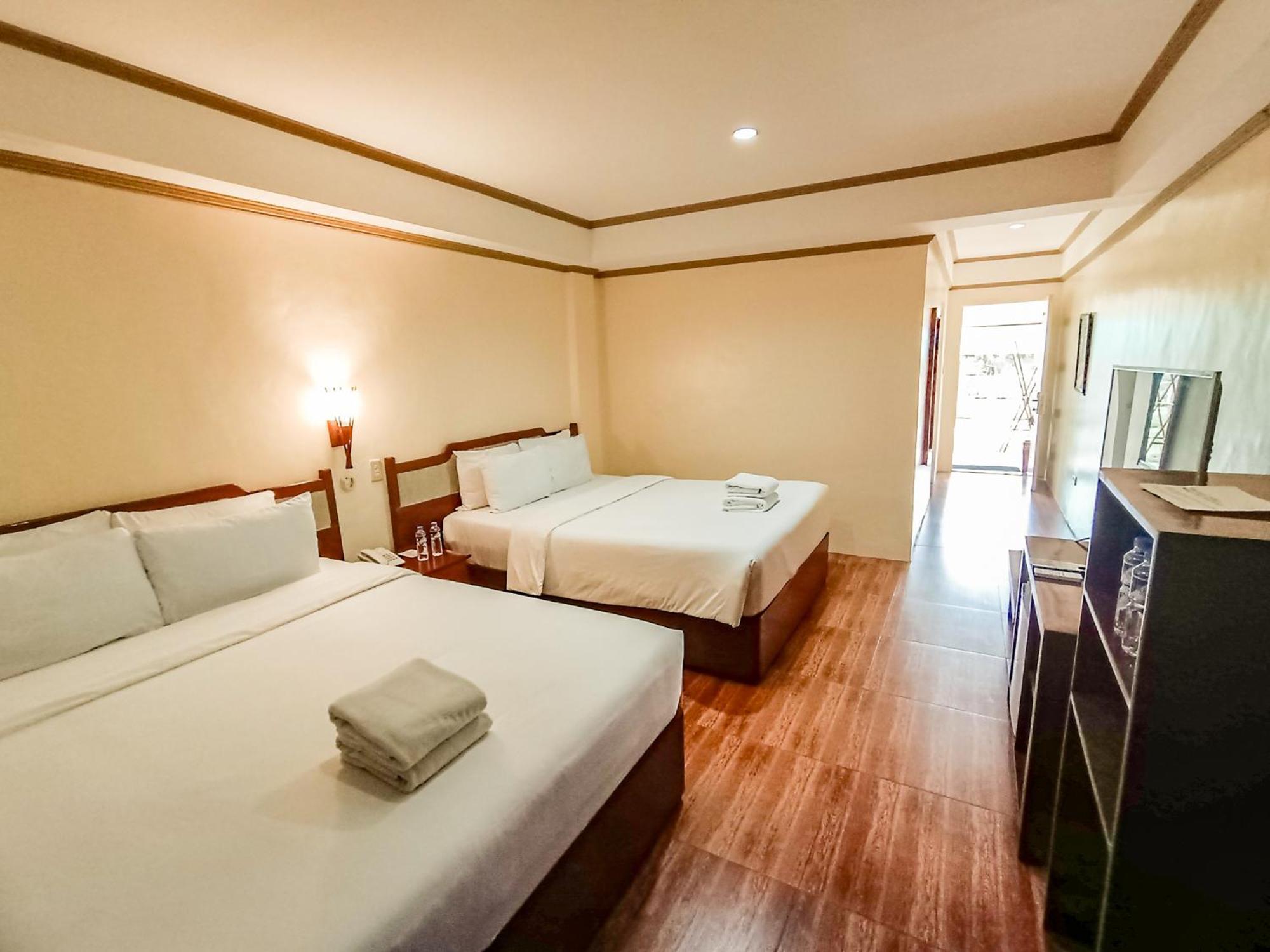 Resort Whiterock And Waterpark Subic Bay